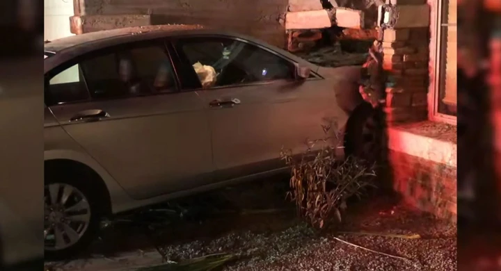 18enne con la Honda Accord si schianta su una casa [Video]