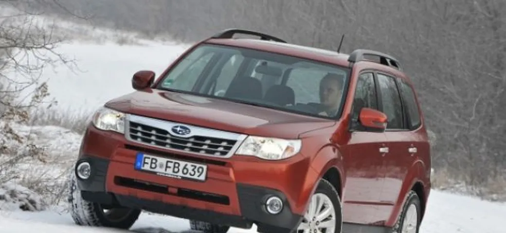 Foto Ufficiali Subaru Forester Model Year 2011