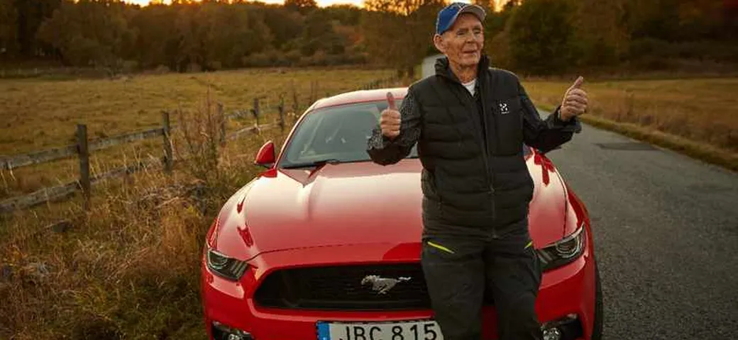 Svezia: a 97 anni, decide di comprarsi di nuovo una Ford Mustang