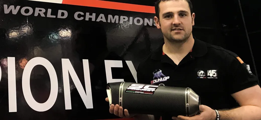 Road Racing: Michael Dunlop firma con Paton!