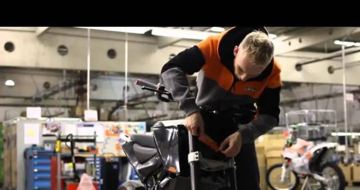 KTM 125 Duke: una fun bike piccola e facile
