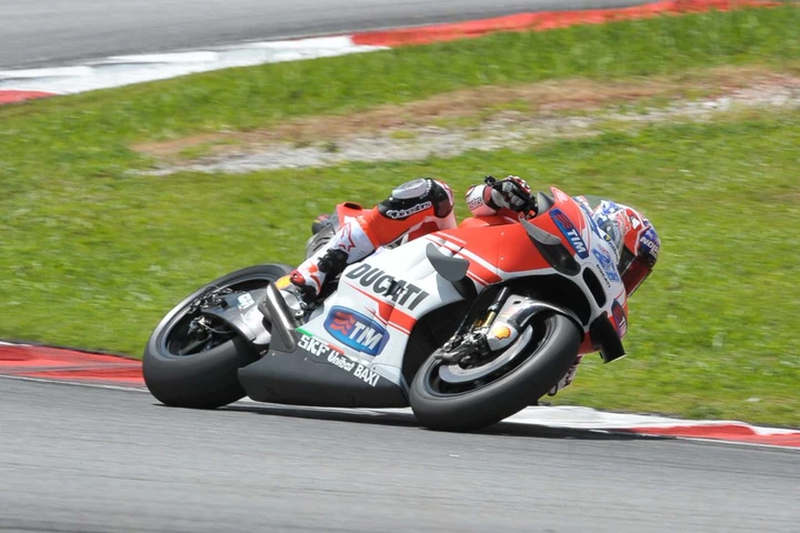 MotoGP Sepang, il “peso” del primo test di Stoner-Ducati. E da lunedì, tutti in pista!