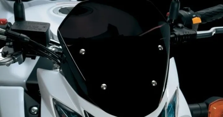 Suzuki GSR750 2011