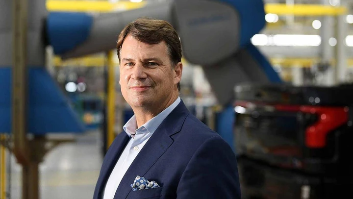 Ford, Jim Farley: ‘La competizione con le case automobilistiche cinesi ci preoccupa’