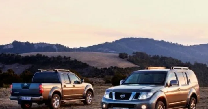 Nissan: prime immagini per Pathfinder e Navara restyling