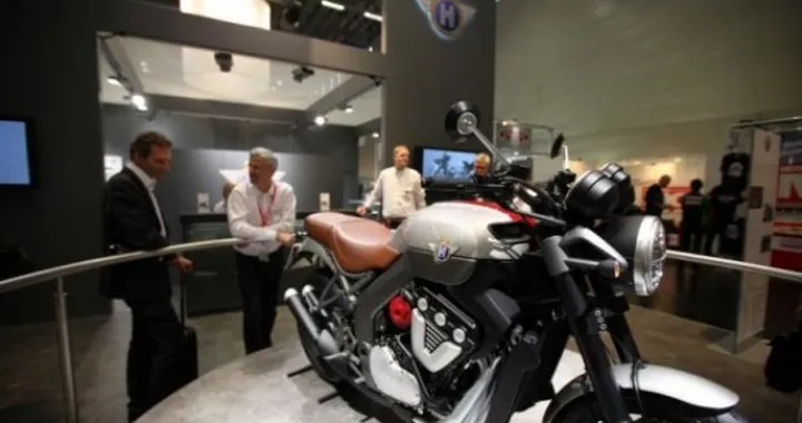 Horex inizia la produzione della VR6