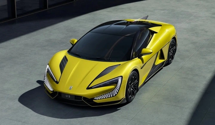 Yangwang U9, l'elettrica cinese che sfida Tesla e Porsche
