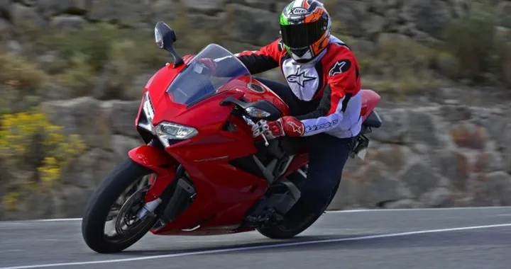 Honda VFR800F 2014: la prova su strada