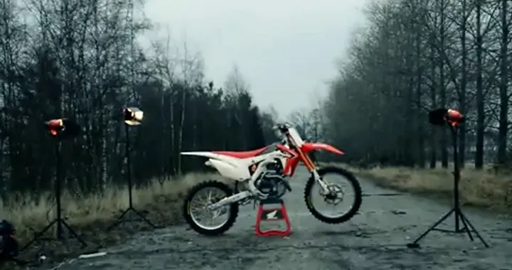 Max Nagl debutta sulla Honda CRF450R