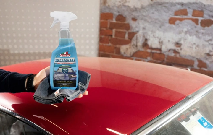 Mafra lancia Waterless per la pulizia delle auto