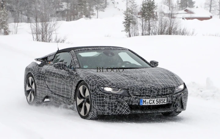 BMW i8 Spyder: nuove foto spia