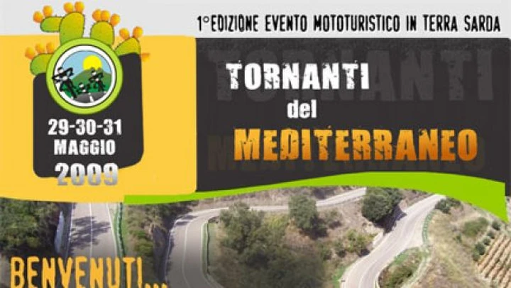 Tornanti del Mediterraneo: motogiro in Sardegna