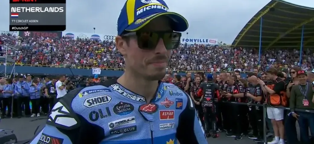 Sfida fraterna: Álex Márquez rincorre Marc in una gara ad Assen