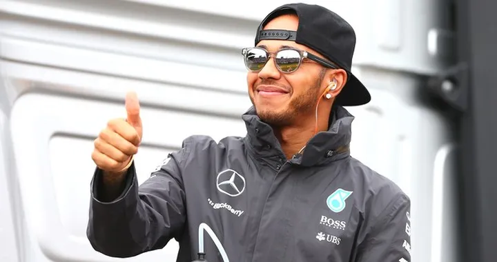 Lewis Hamilton proverà la Yamaha M1