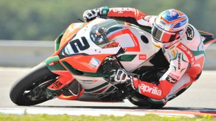 WSBK: Leon Camier salterà la gara di Imola
