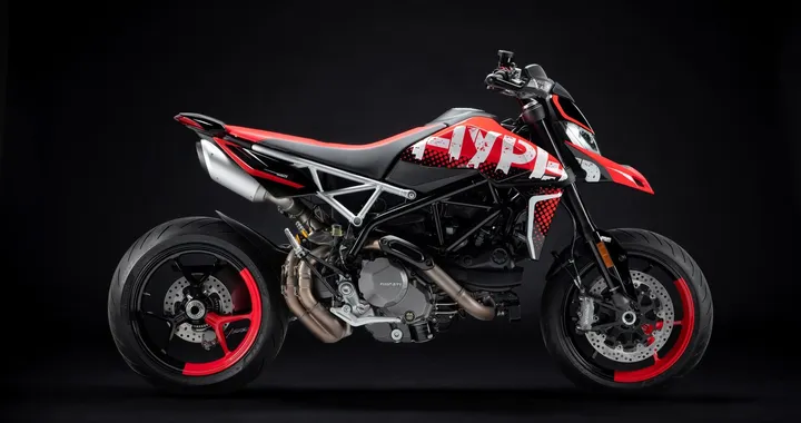 Ducati Hypermotard 950 RVE: la fun-bike ispirata al Concept presentato al Concorso d’Eleganza Villa d’Este