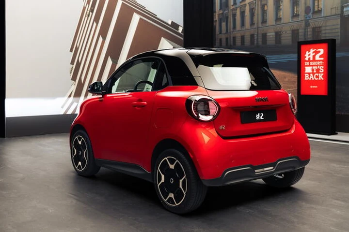 Nuova Smart #2, torna l'erede della Fortwo: 290 km di autonomia e prezzi da 19.990 euro