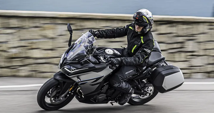 CF-Moto 650GT, turismo sportivo a basso prezzo