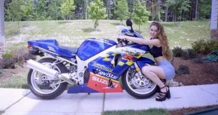 Sexy Bikers: Suzuki bollente 3