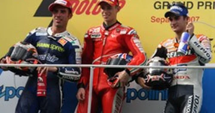 MotoGP: decima vittoria per Casey Stoner