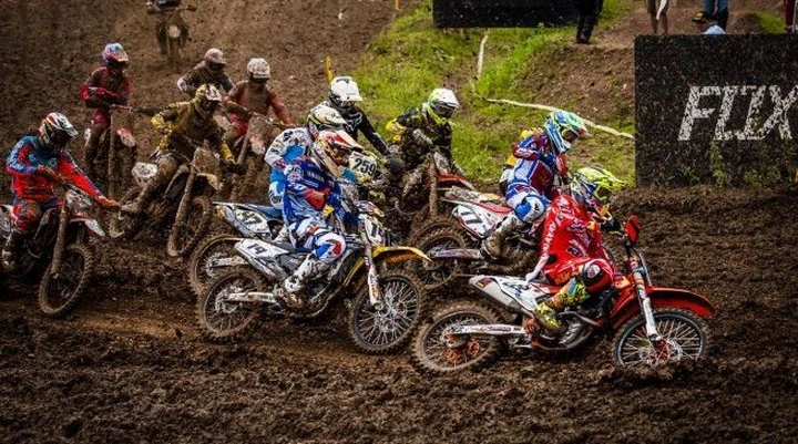 Motocross: gli iscritti ai Mondiali MXGP e MX2 2016