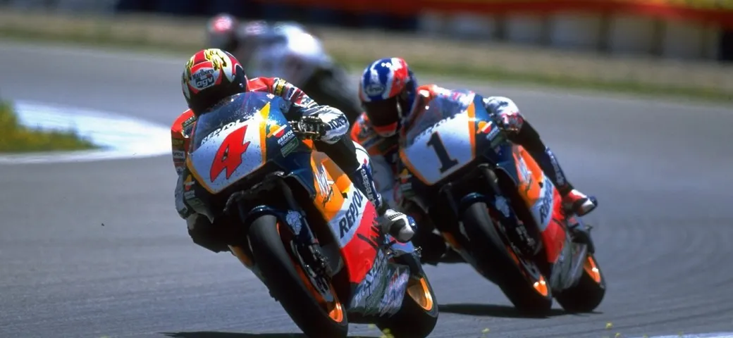 Franco Uncini e Alex Criville tra le MotoGP Legends [Foto]