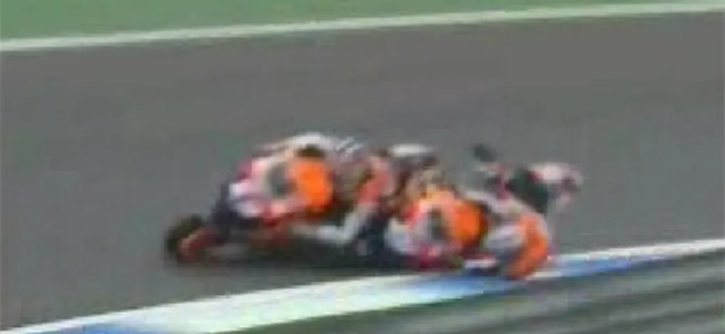 Pedrosa e Hayden: il video della caduta