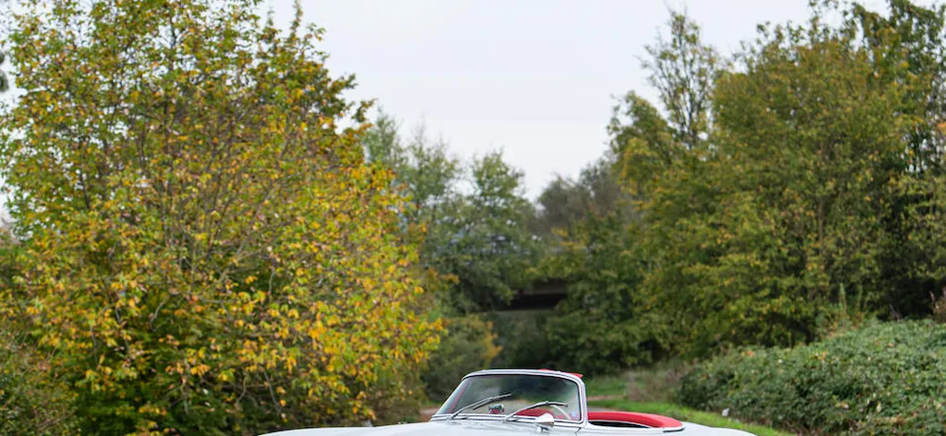 Mercedes-Benz 300 SL Roadster all'asta a Parigi con Bonhams