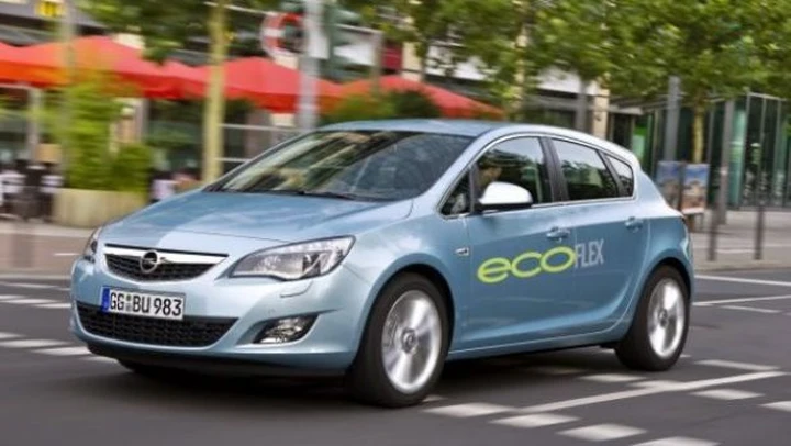 Opel Astra: per la 1.3 CDTI ecoFLEX è disponibile il sistema Start&Stop