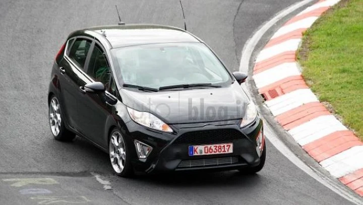 Foto spia Ford Fiesta ST
