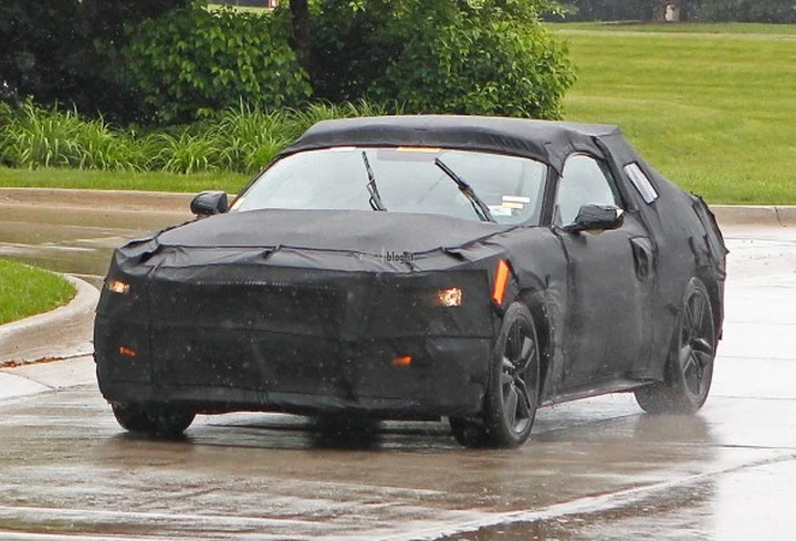 Foto spia Ford Mustang 2015