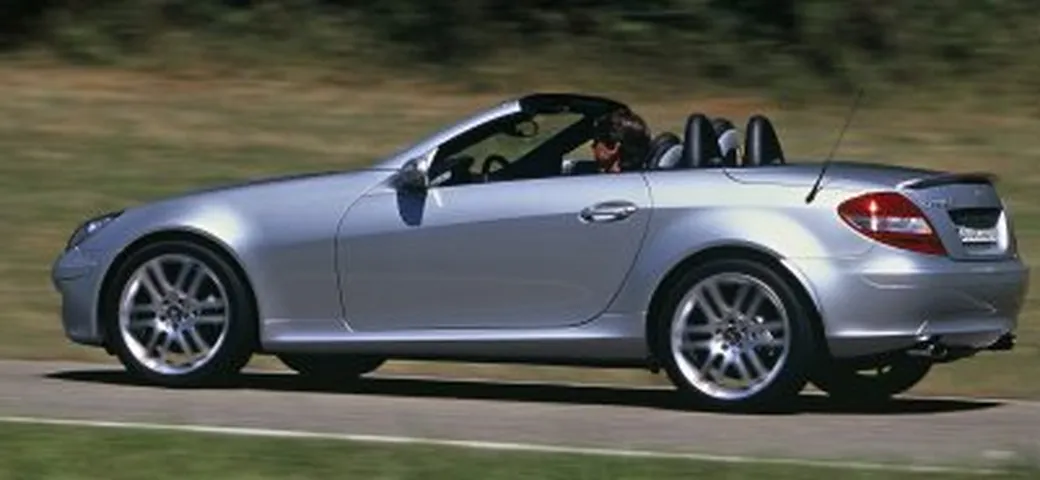 Mercedes - uno Sport Pack anche per la SLK