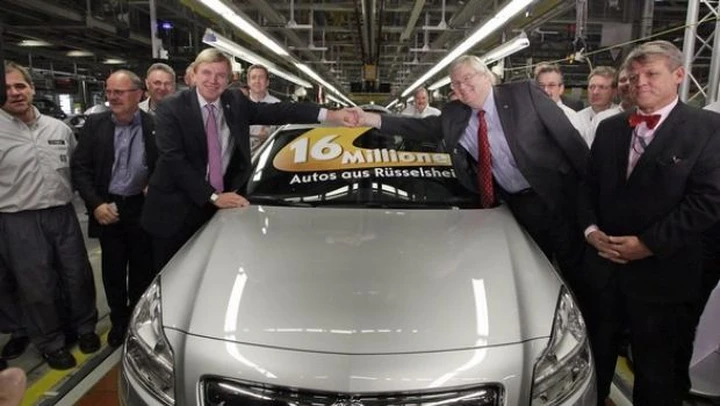 Opel: 16 milioni di auto prodotte a Russelsheim