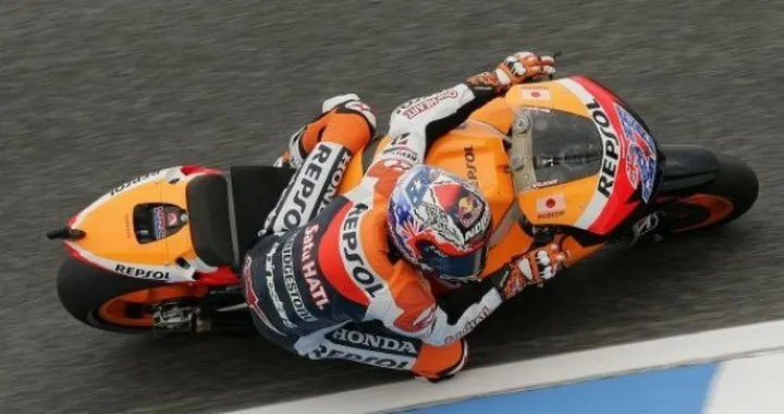 MotoGP: Honda ufficiali in testa alle prime libere di Le Mans. Stoner, Pedrosa e Dovizioso