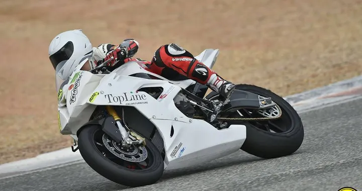 CIV-STK1000, Tecnobike Squadra Corse in pista a Cartagena