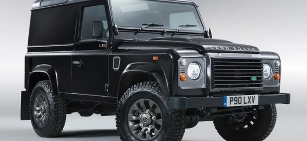 Land Rover Defender LXV