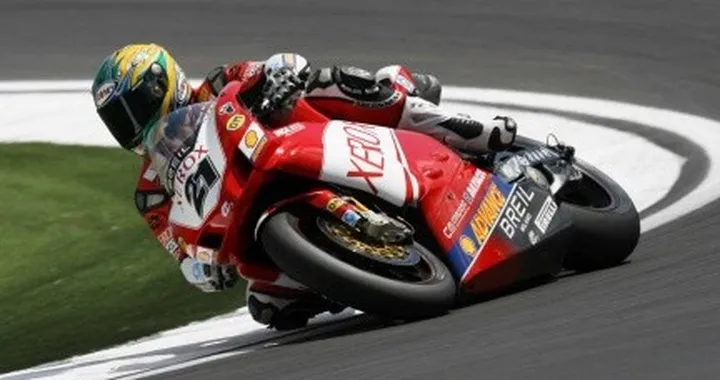 SBK a Vallelunga: fate largo, c'è Bayliss