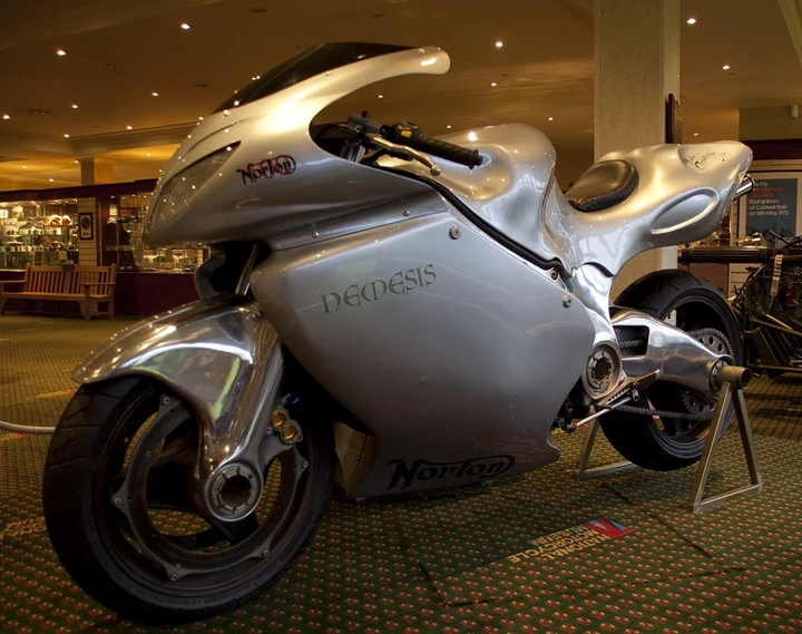 Norton Nemesis V8: il ritorno del prototipo più potente di sempre