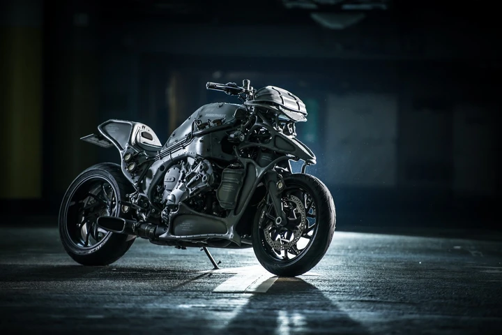 Special d’autore: BMW K 1600 GTL Juggernaut by Hot-Dock Custom Cycles