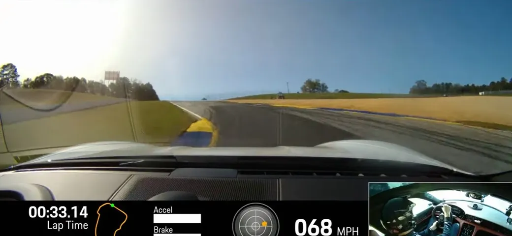 Una Porsche Taycan Turbo S fa il record EV a Road Atlanta