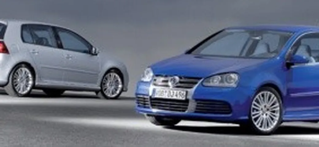 Foto ufficiali Volkswagen Golf R32 mk V