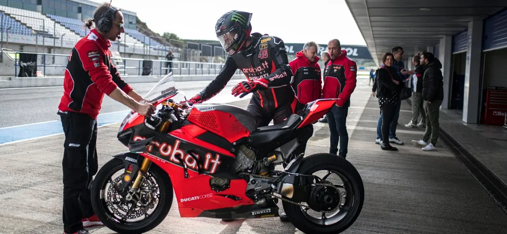 Mondiale Superbike, Ducati batte Honda sul numero di giri motore