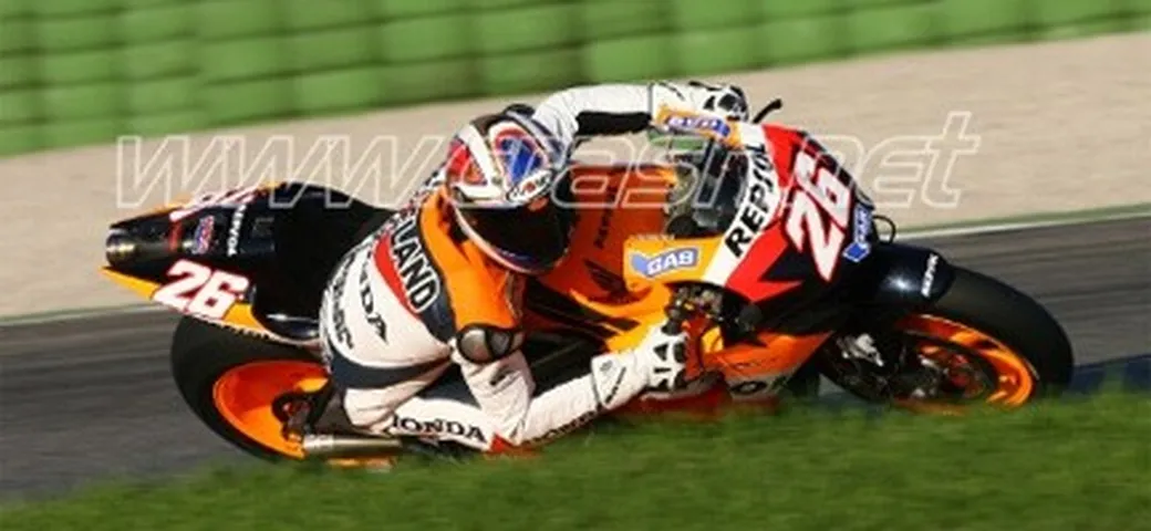 Toseland e Charpentier sulla Honda RC211V