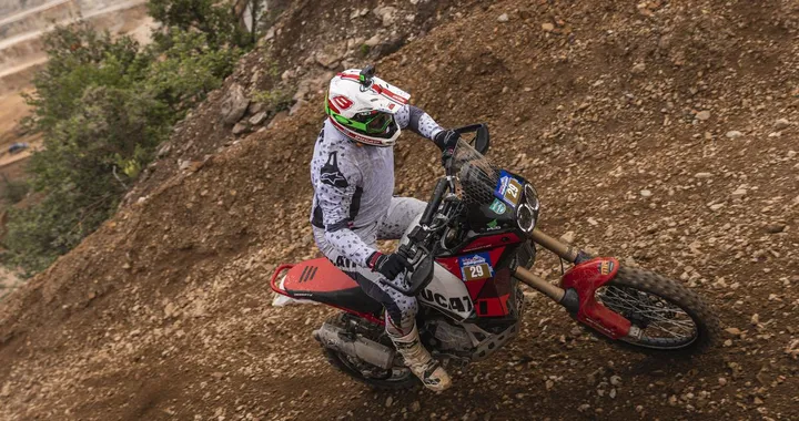 Ducati DesertX conquista l’Iron Road Prolog all’Erzbergrodeo