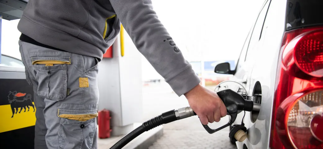 Quanto hanno speso gli italiani in carburante durante il 2024: cifre clamorose