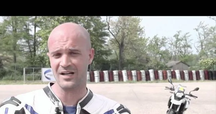 A scuola di guida sicura con BMW Motorrad /video