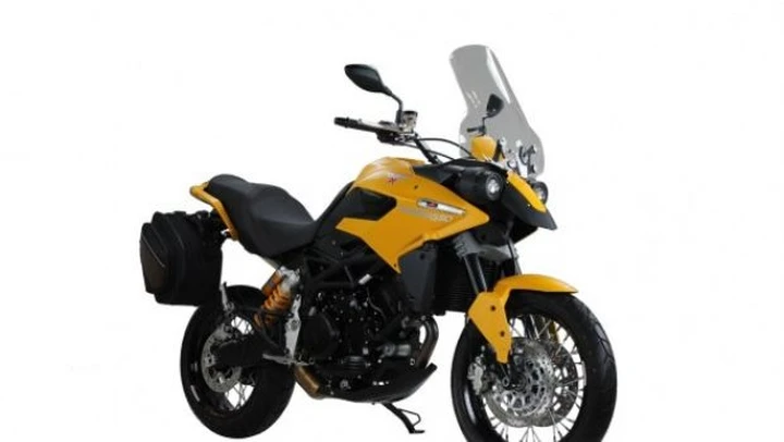 Moto Morini Granpasso 1200 Travel Yellow