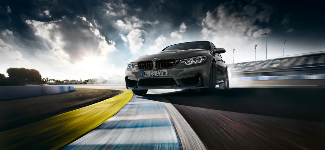 Nuova BMW M3 CS: prezzo, foto e caratteristiche