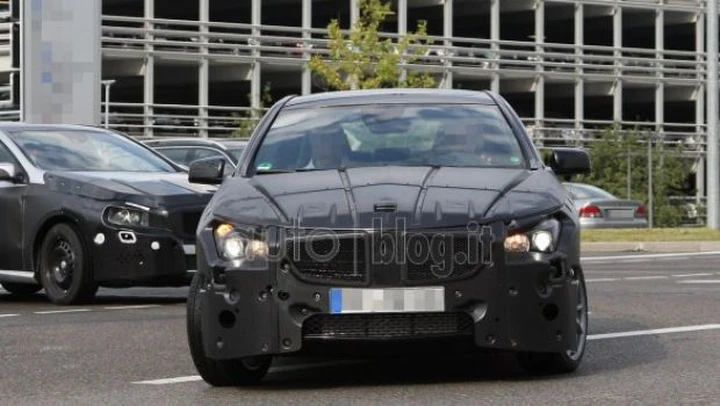Foto spia Mercedes CLC