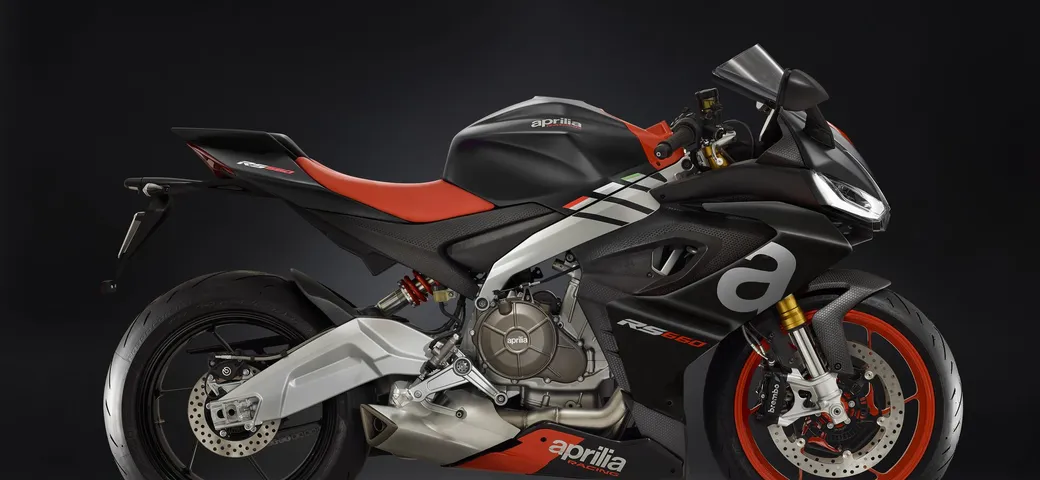 Aprilia RS 660 pronta al debutto: da ottobre il via alle prenotazioni [Video]